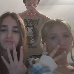 Meet your Posher, Bella